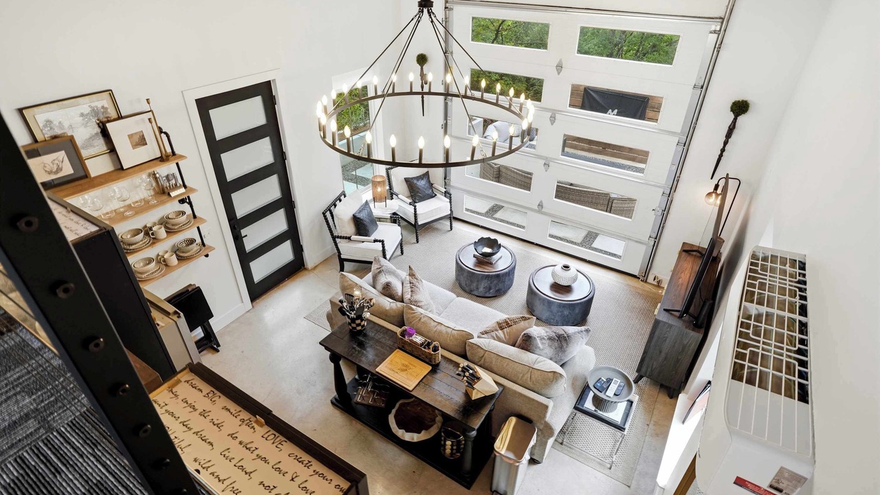 Photo of Livingroom in Evening Shade