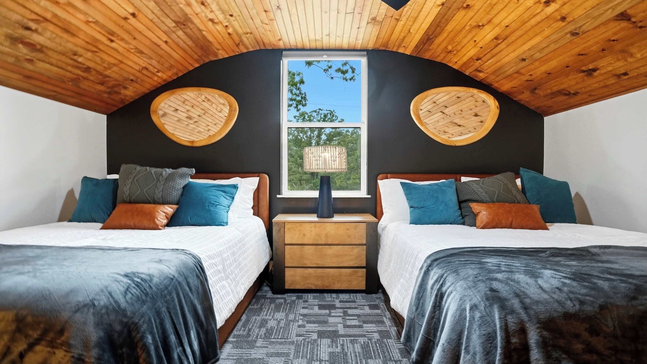 Photo of Bedroom in Evening Shade