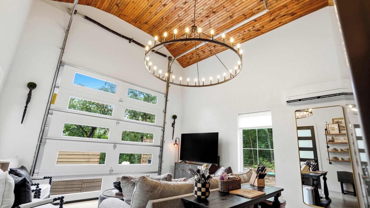 Photo of Livingroom in Evening Shade