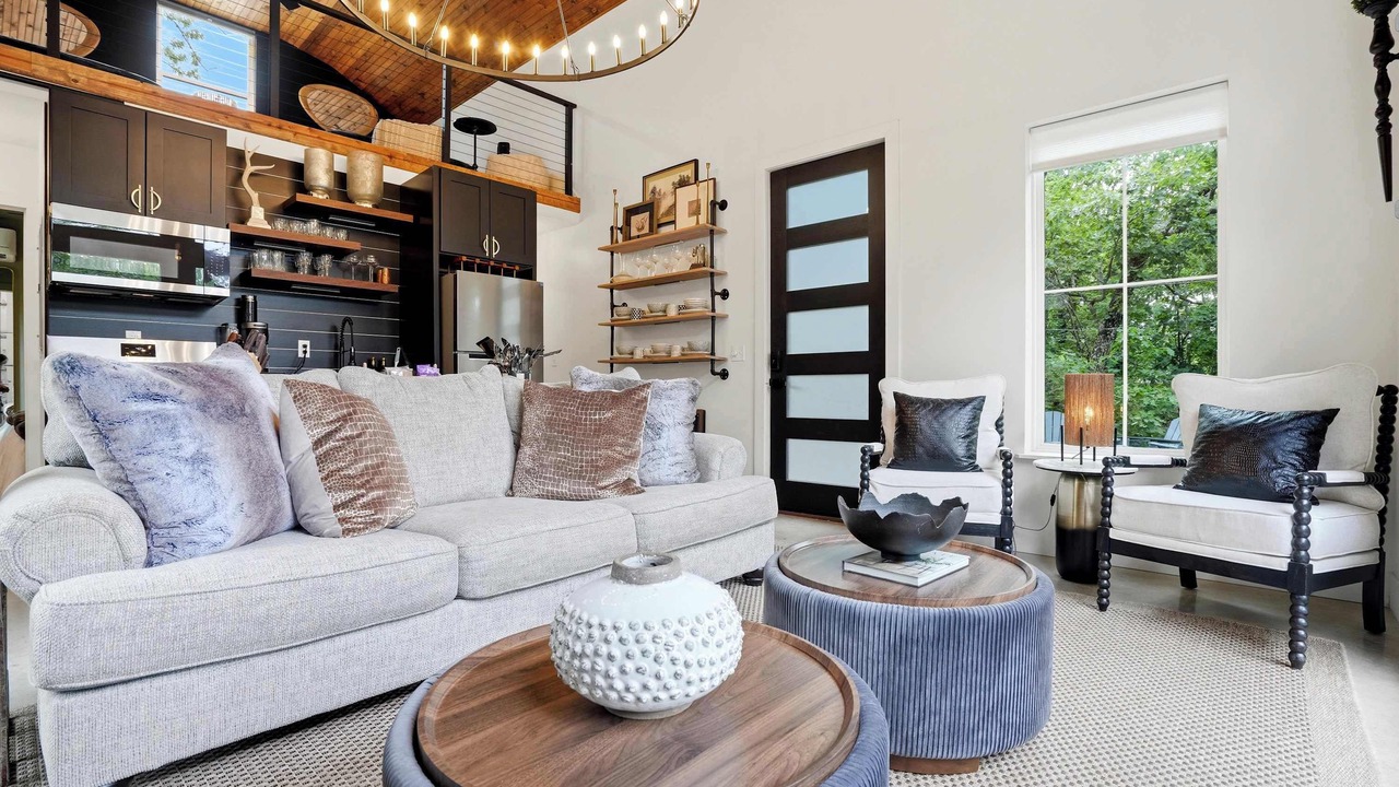 Photo of Livingroom in Evening Shade