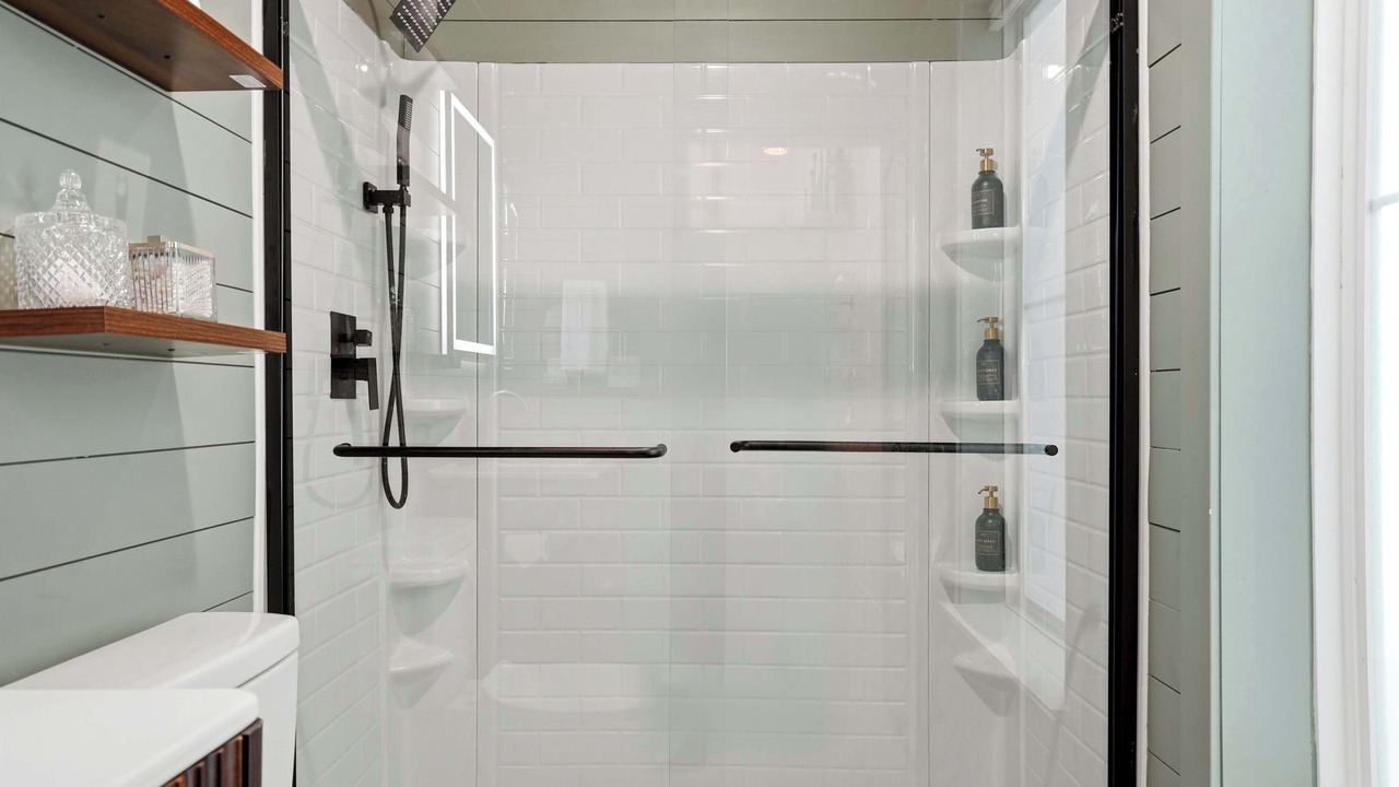Photo of Bathroom in Evening Shade