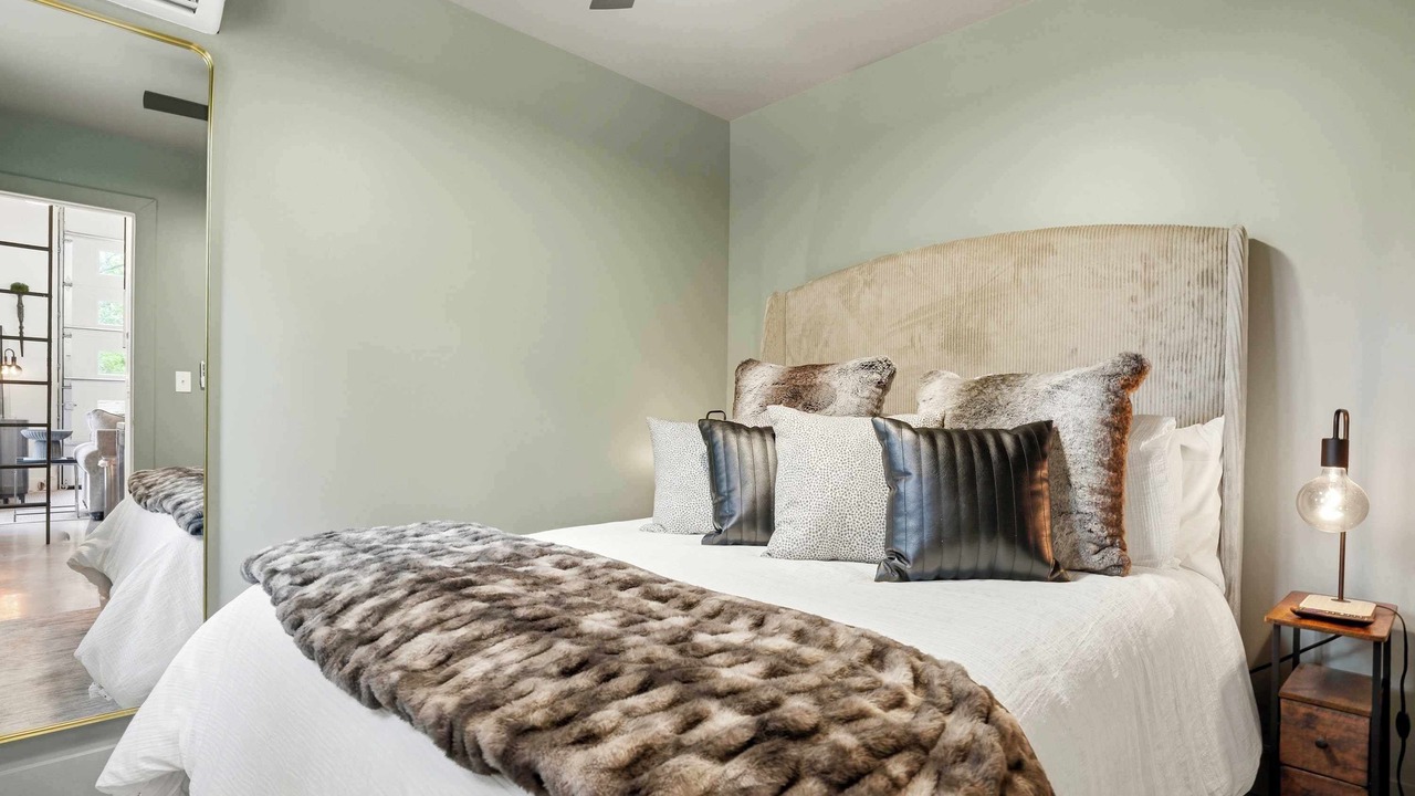 Photo of Bedroom in Evening Shade