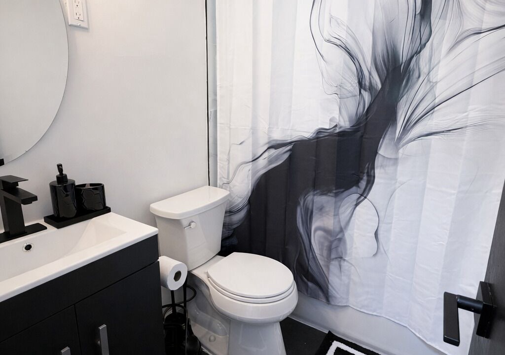 Photo of Bathroom in College Park