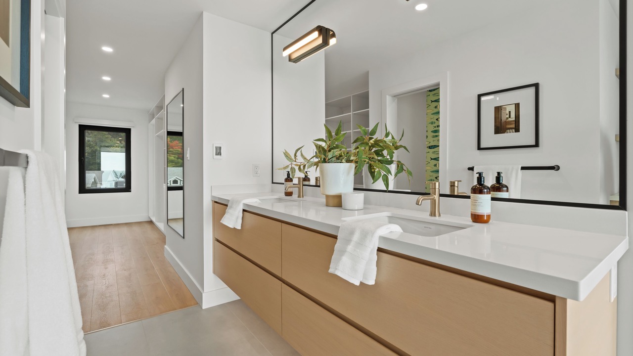 Photo of Bathroom in Port Stanley
