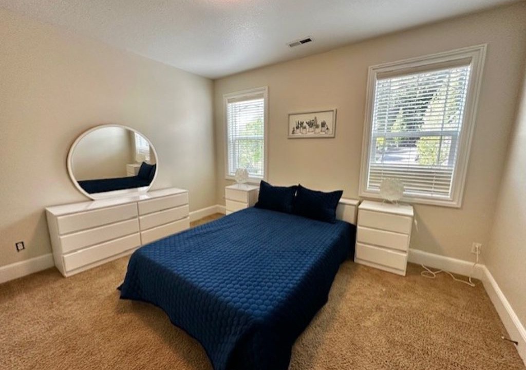 Photo of Bedroom in Bull Mountain