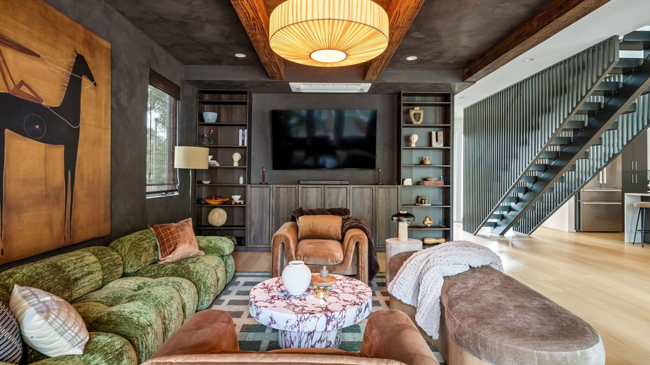 Photo of Livingroom in South Manchaca