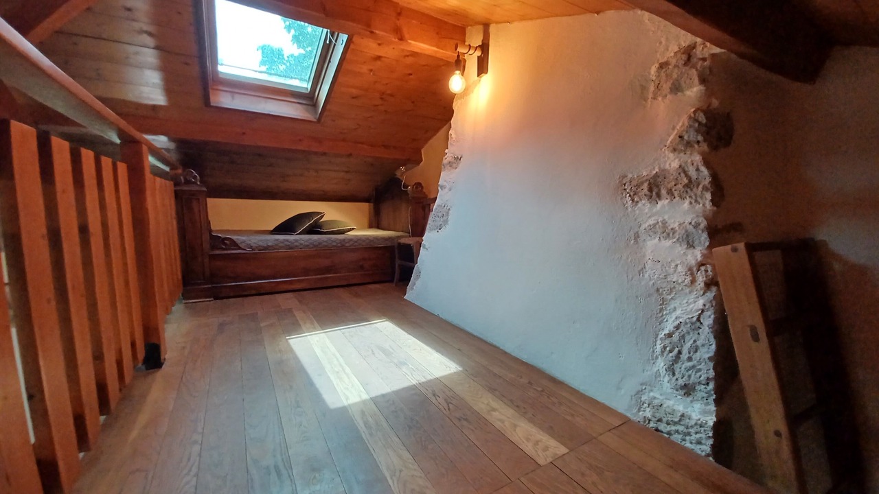 Photo of Bedroom in Madaillan