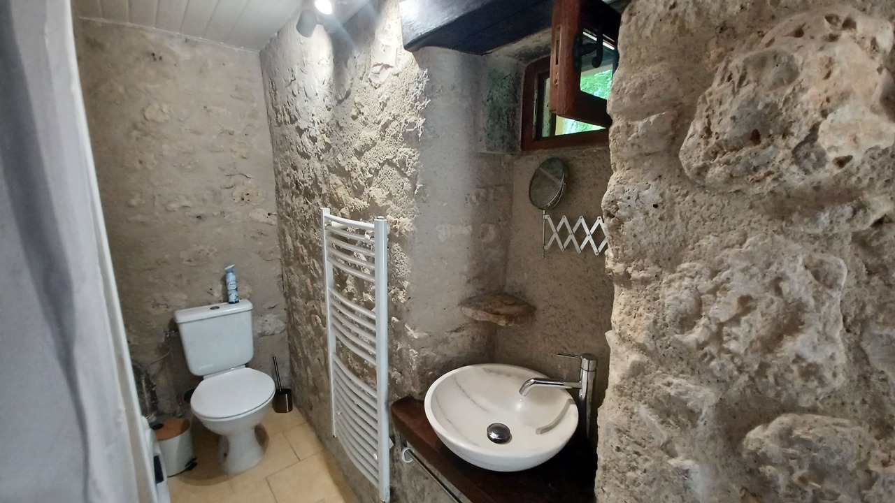 Photo of Bathroom in Madaillan