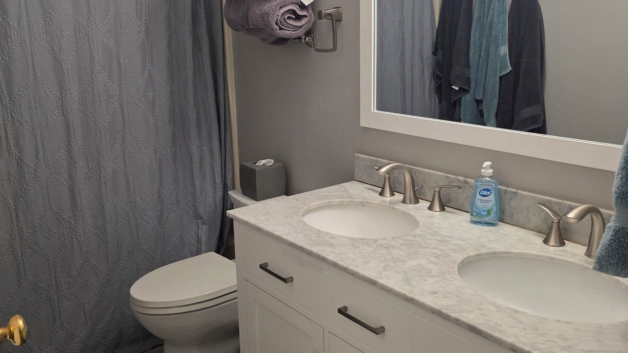 Photo of Bathroom in Oakdale
