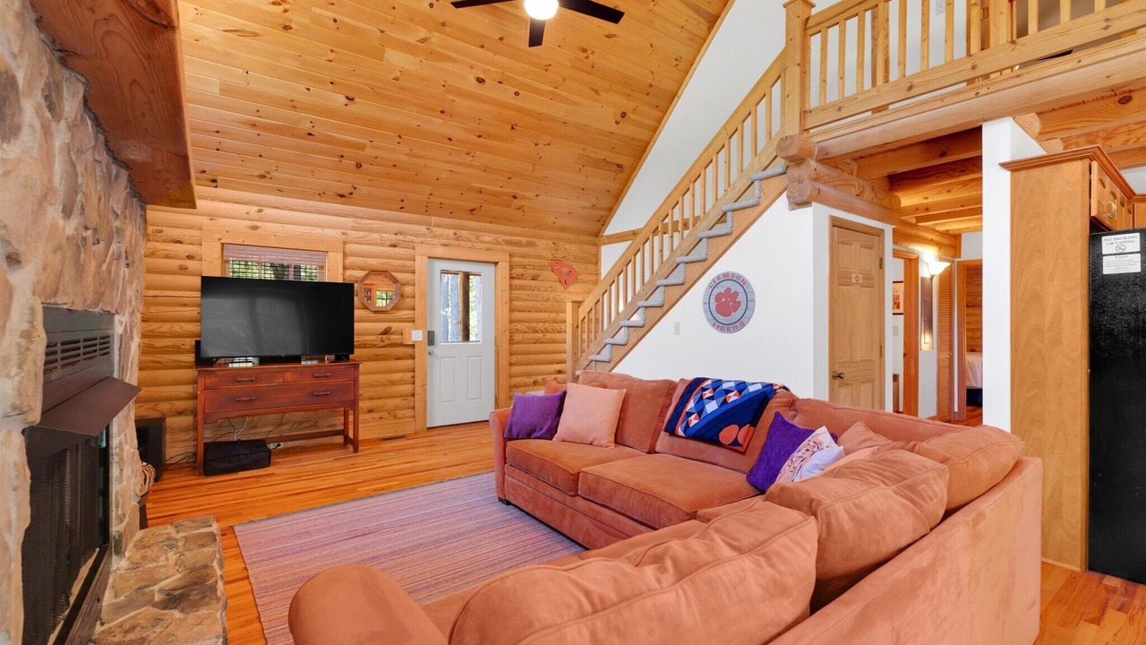 Photo of Livingroom in Seneca