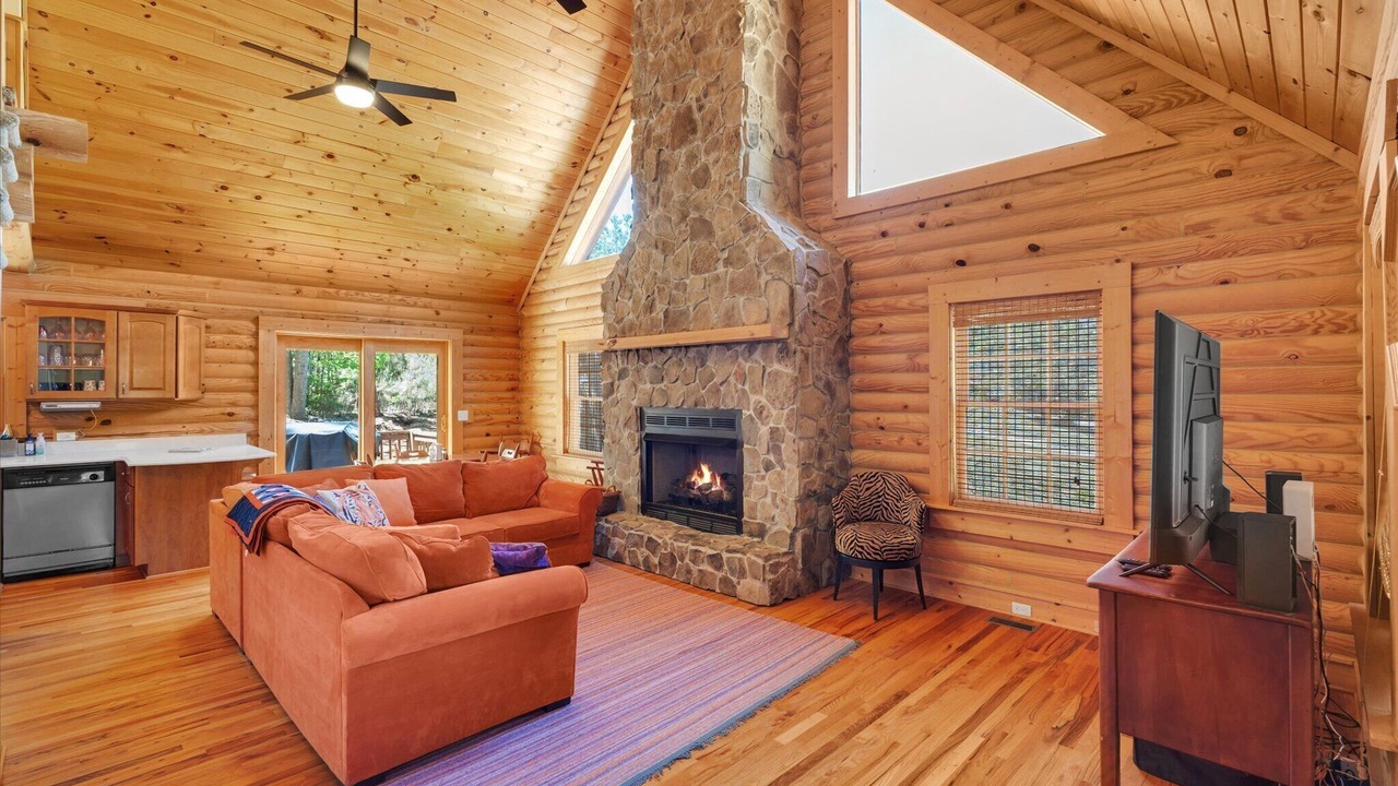 Photo of Livingroom in Seneca