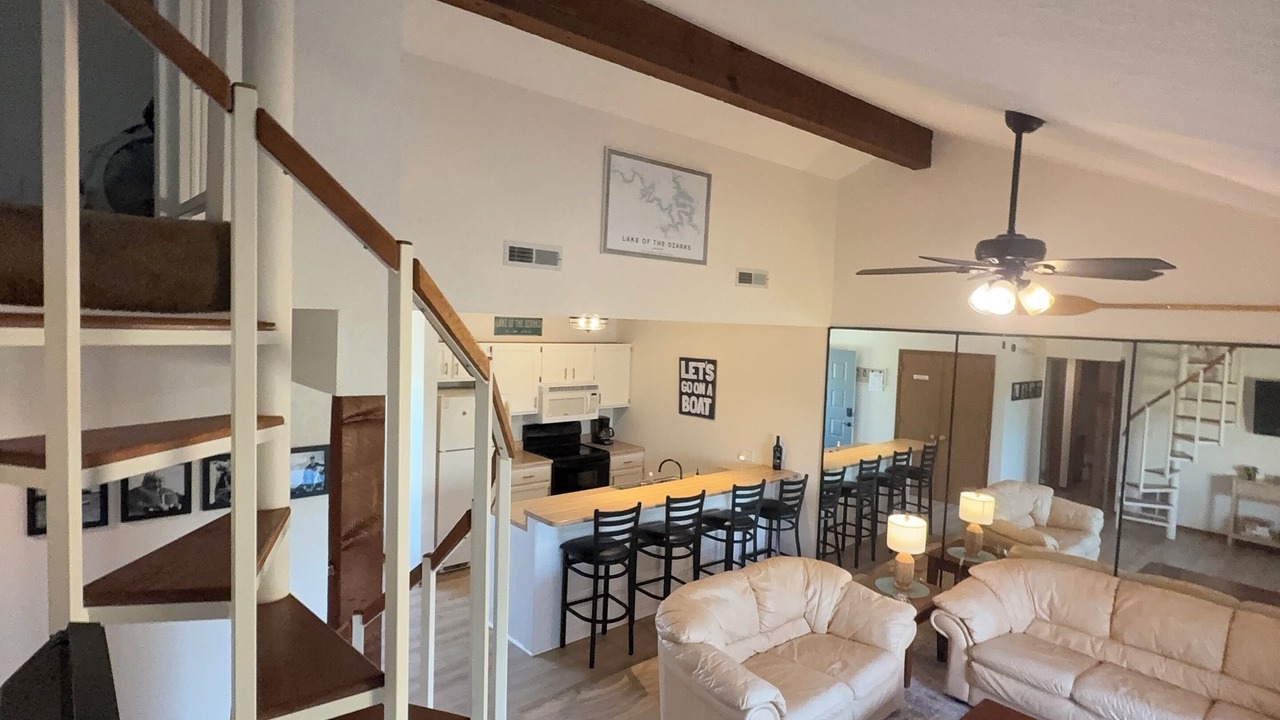 Photo of Livingroom in Lake of the Ozarks