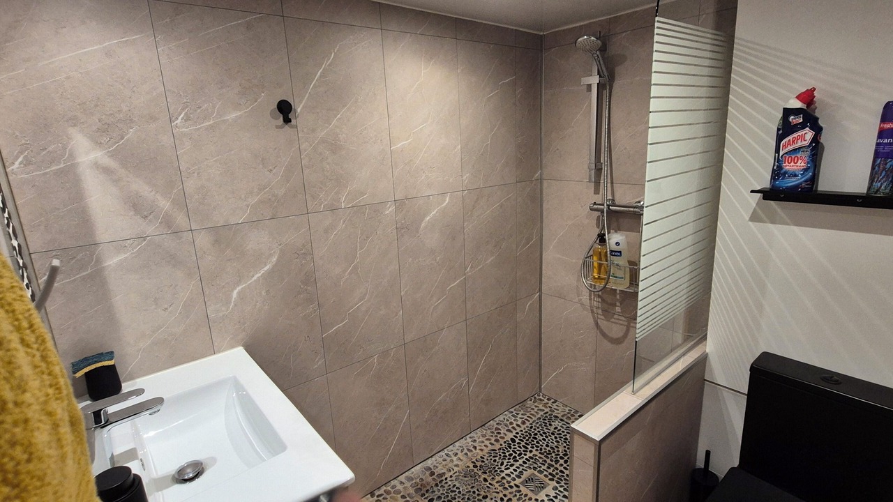 Photo of Bathroom in Bedarrides