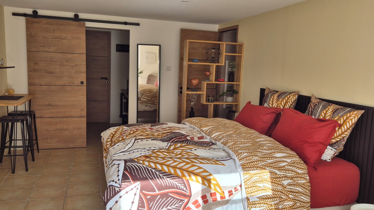 Photo of Bedroom in Bedarrides