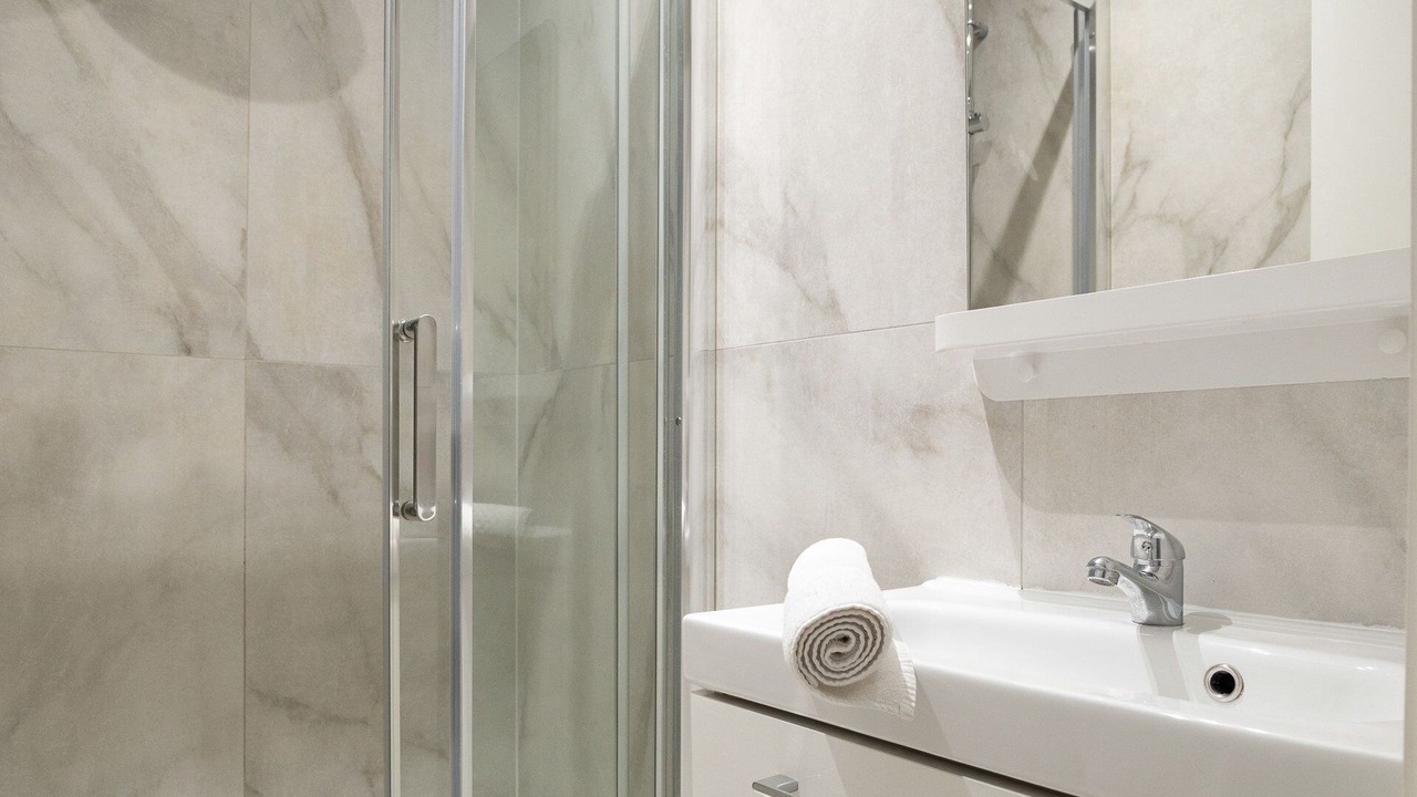 Photo of Bathroom in Quartier de la Folie-Mericourt