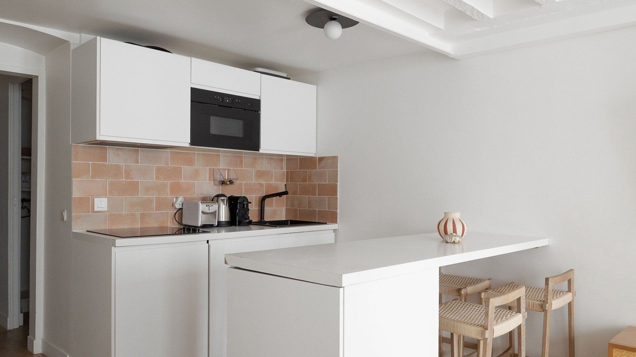 Photo of Kitchen in Quartier de la Folie-Mericourt