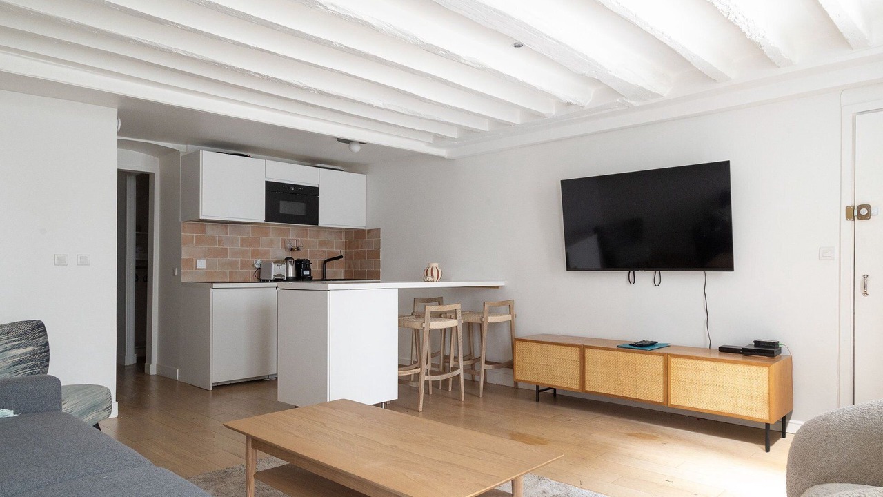 Photo of Livingroom in Quartier de la Folie-Mericourt