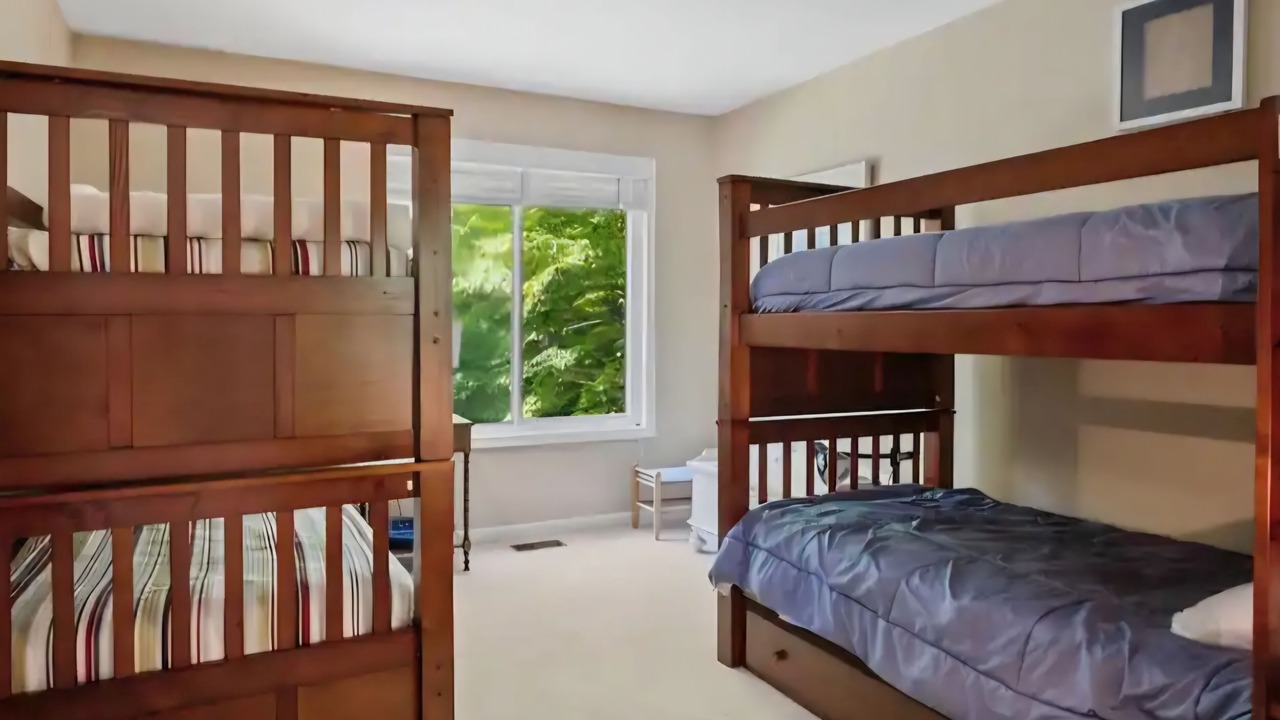 Photo of Bedroom in Lusby