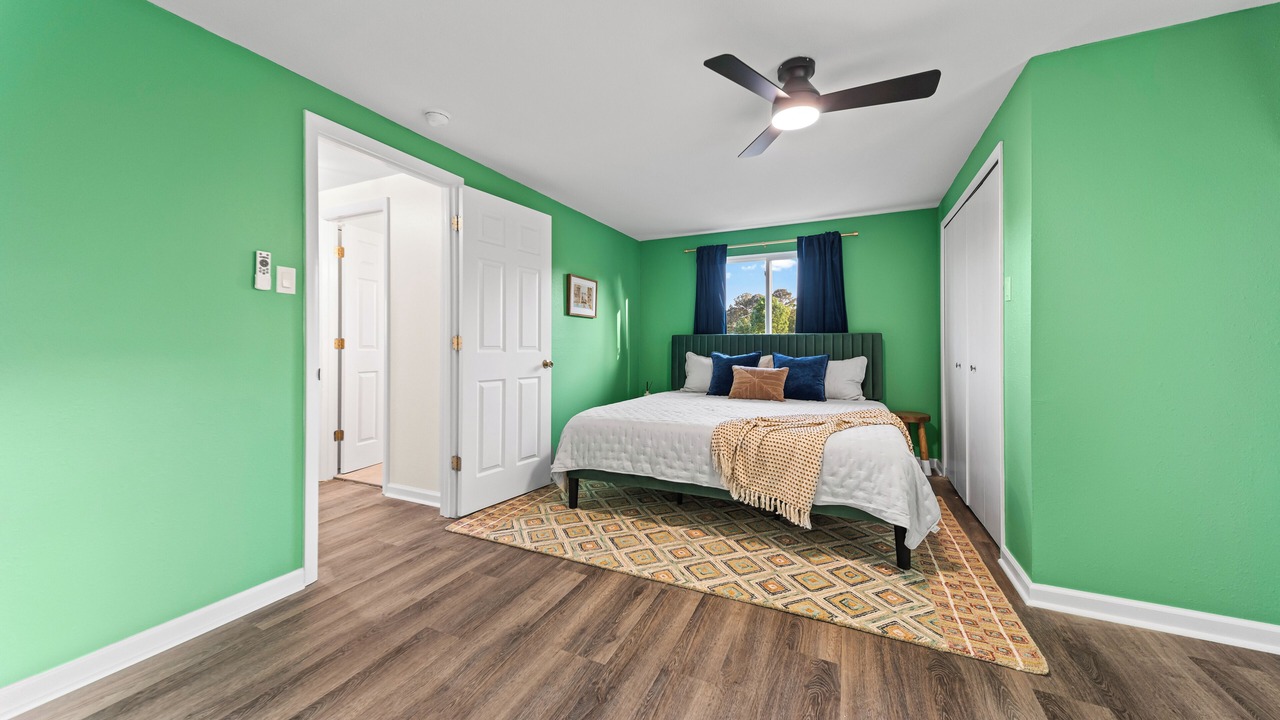 Photo of Bedroom in Mid America