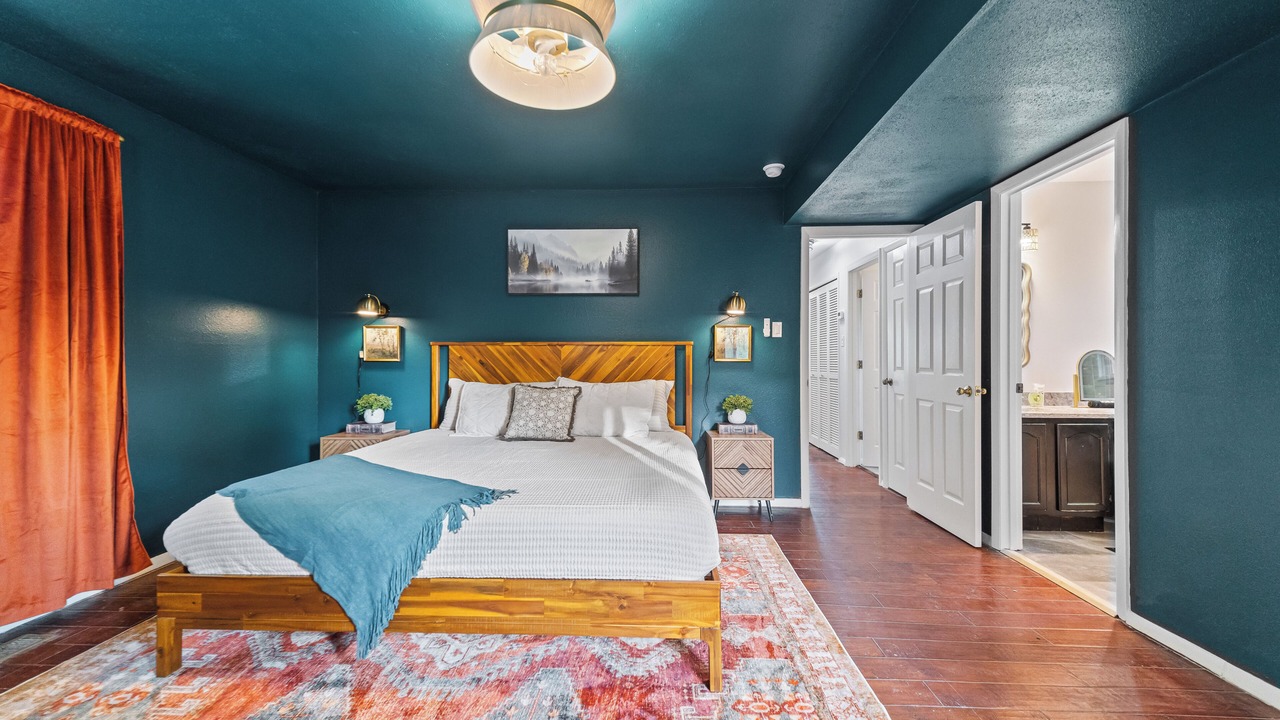 Photo of Bedroom in Mid America