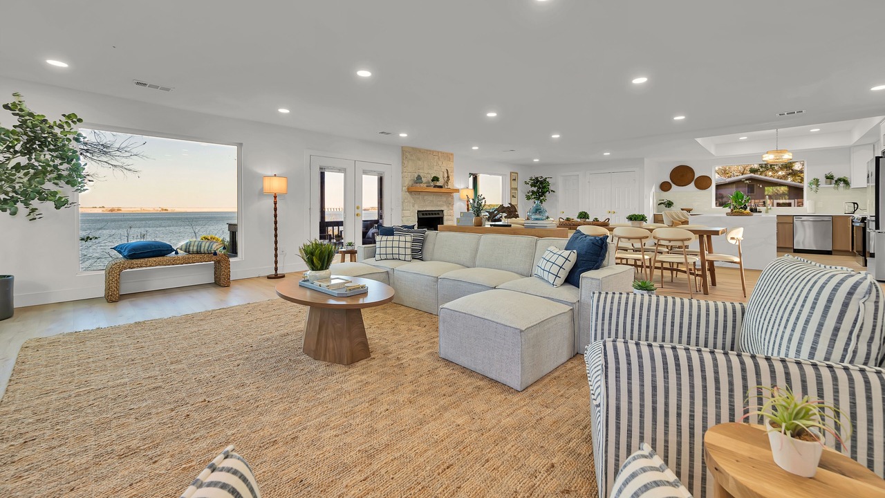 Photo of Livingroom in Lake Whitney