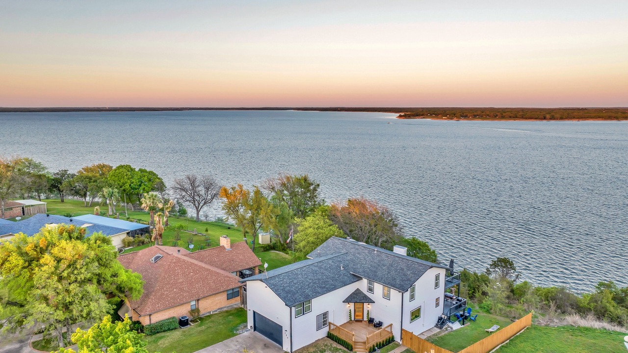 Photo of Outdoor in Lake Whitney