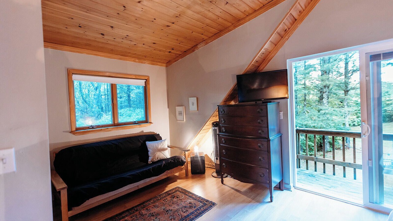 Photo of Livingroom in Gilboa