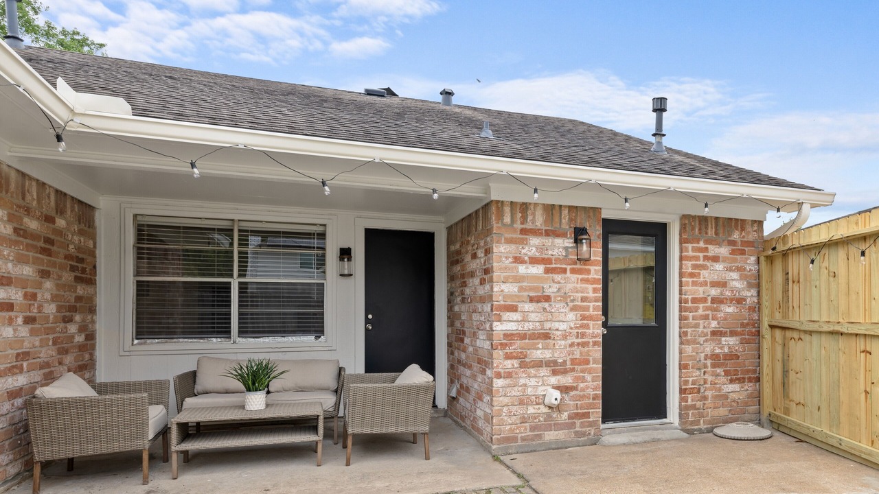 Photo of Outdoor in Mission Bend