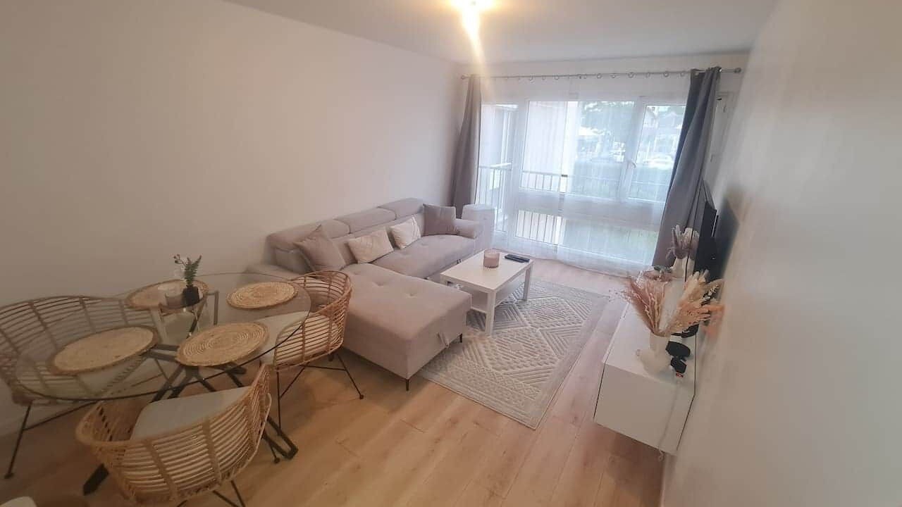 Photo of Livingroom in Livry-Gargan