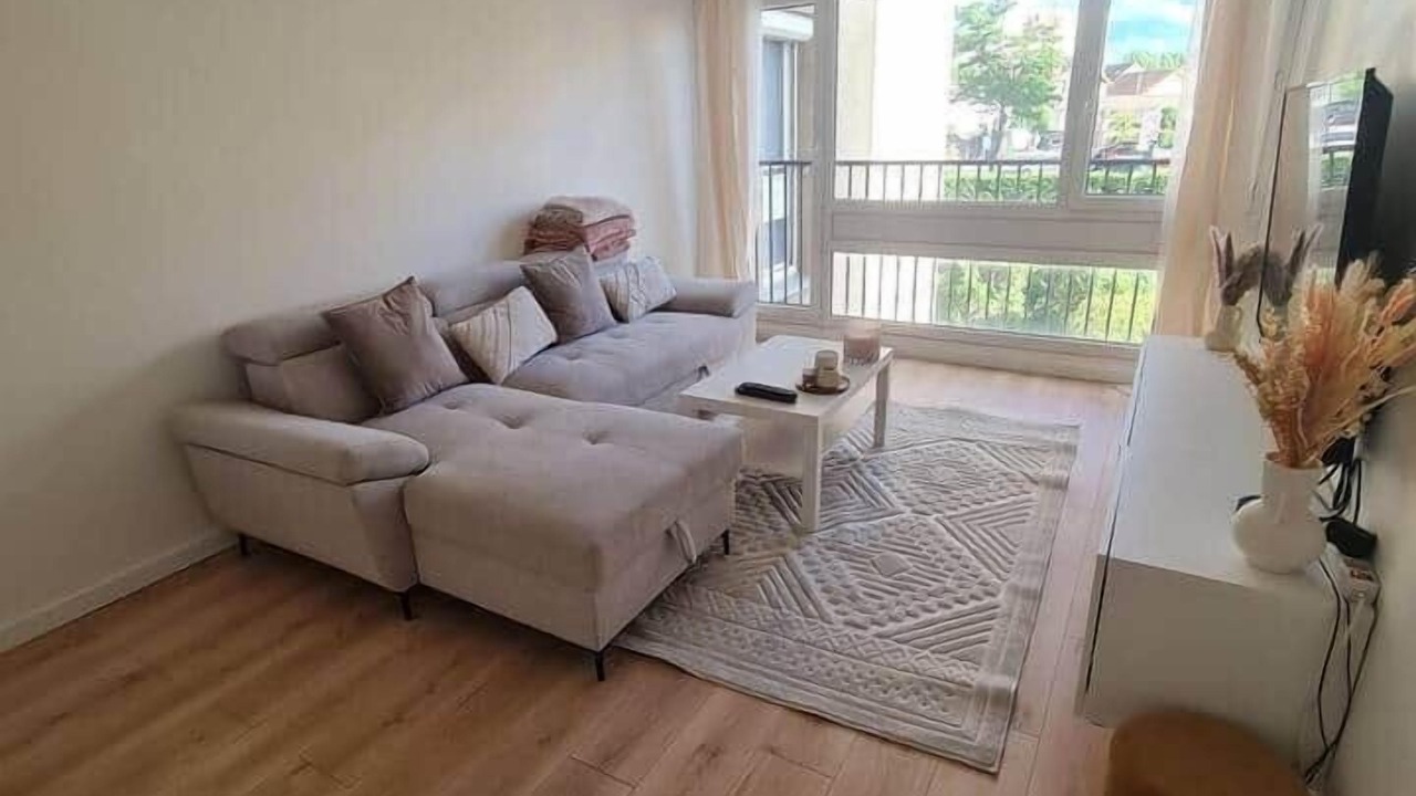 Photo of Livingroom in Livry-Gargan