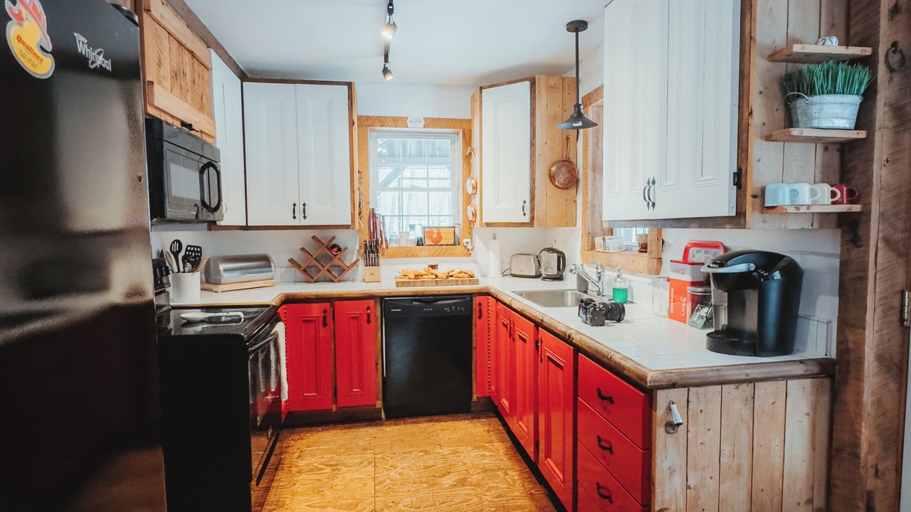 Photo of Kitchen in Val-des-Lacs
