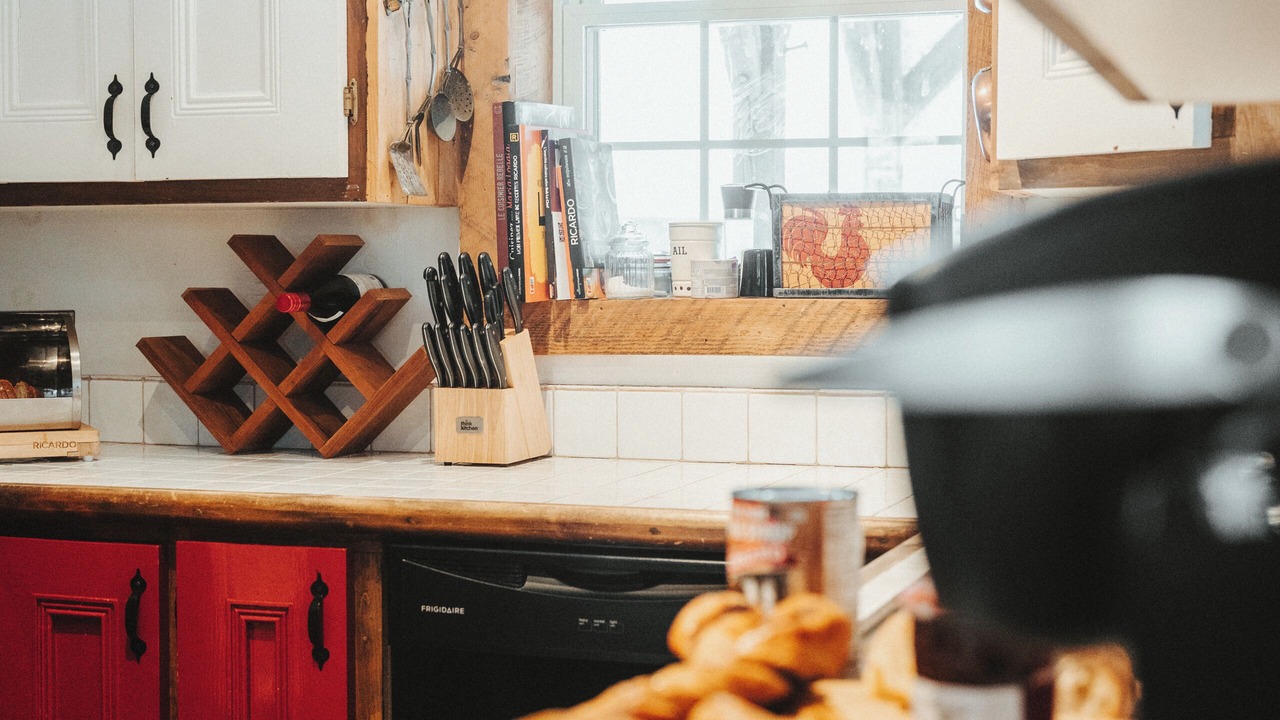 Photo of Kitchen in Val-des-Lacs
