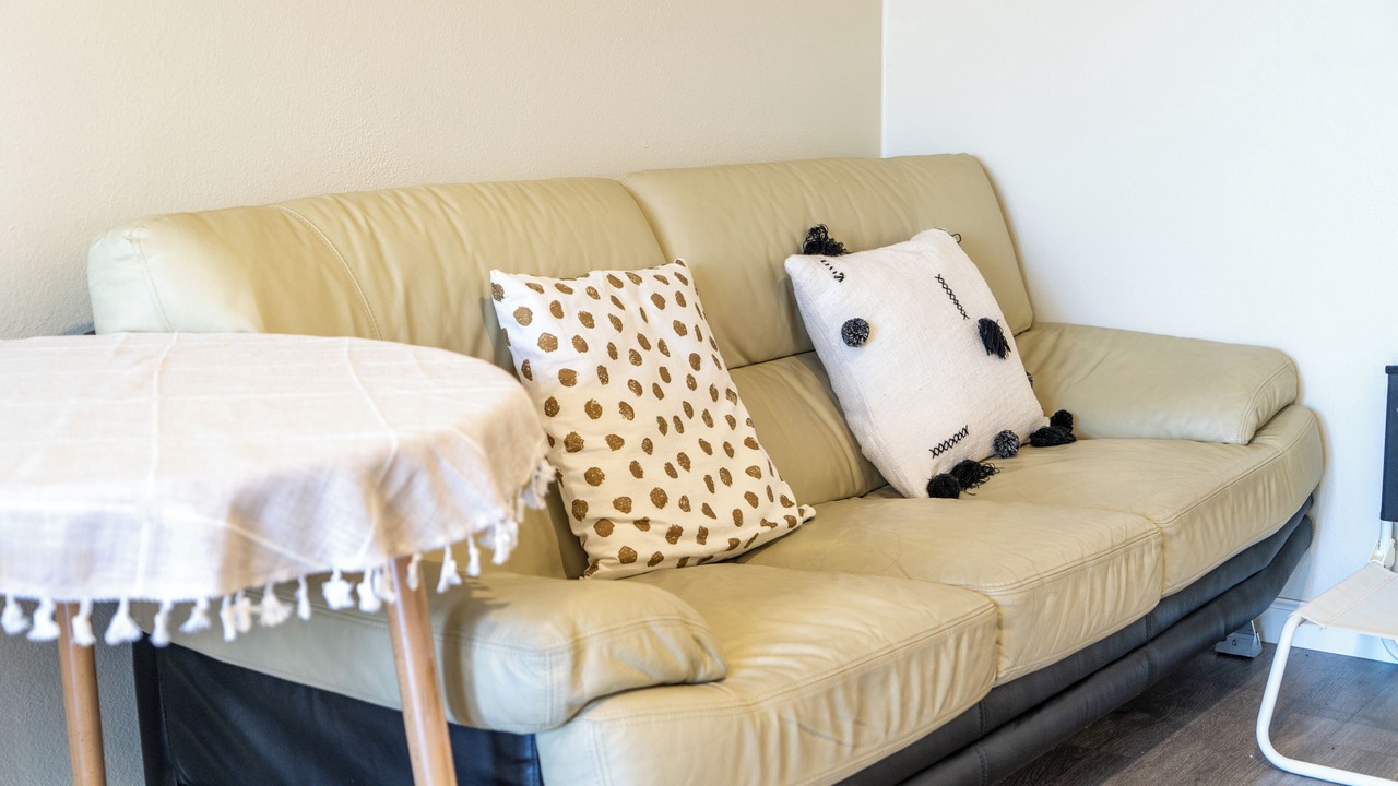 Photo of Livingroom in North Central