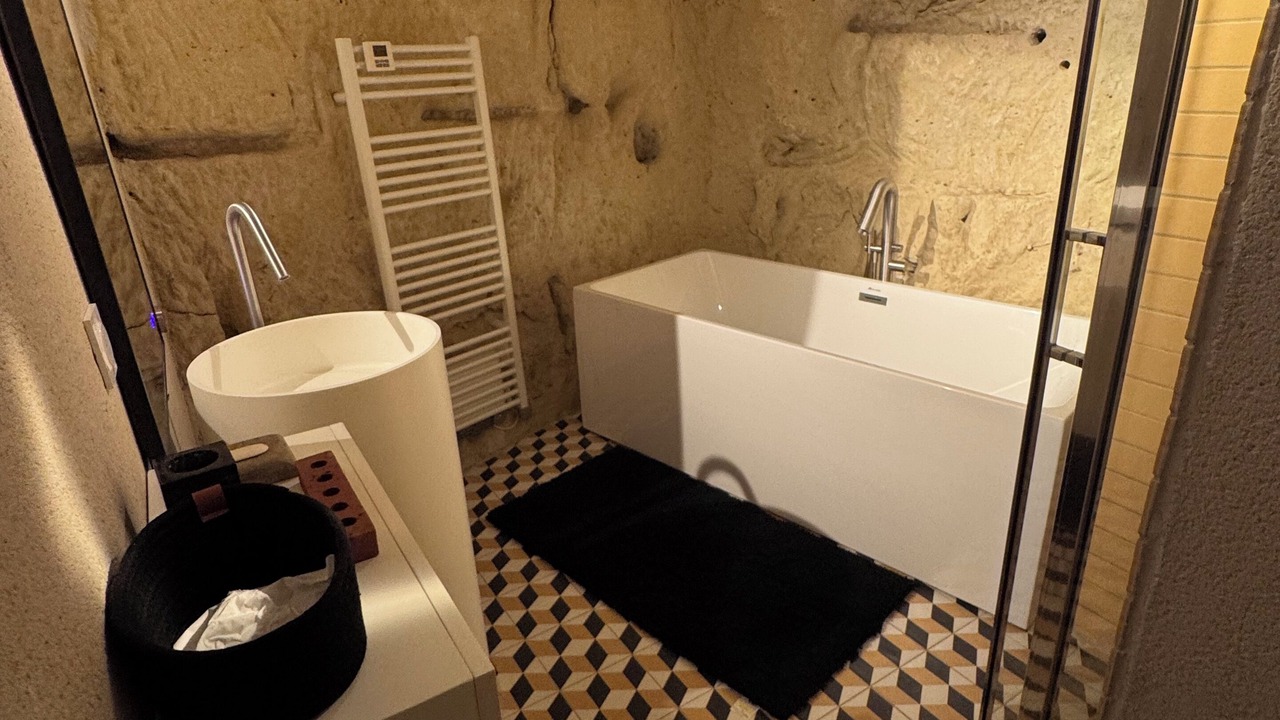 Photo of Bathroom in La Roche-Clermault