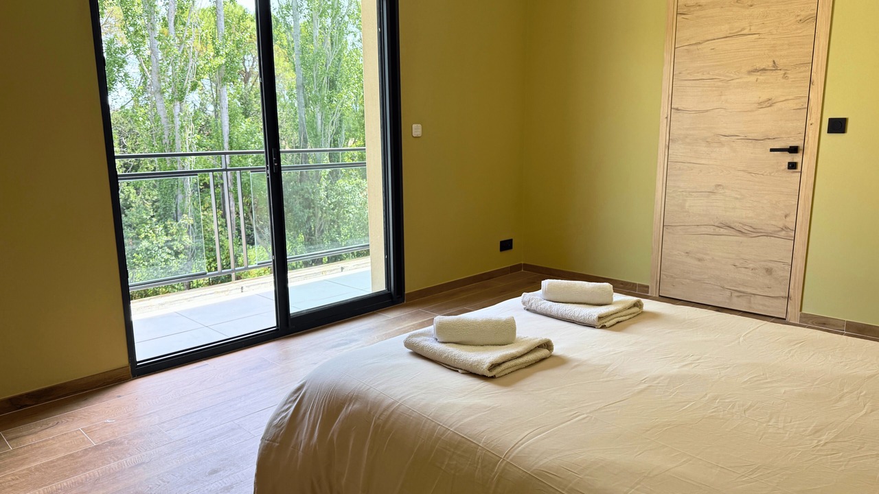 Photo of Bedroom in Serignan-du-Comtat