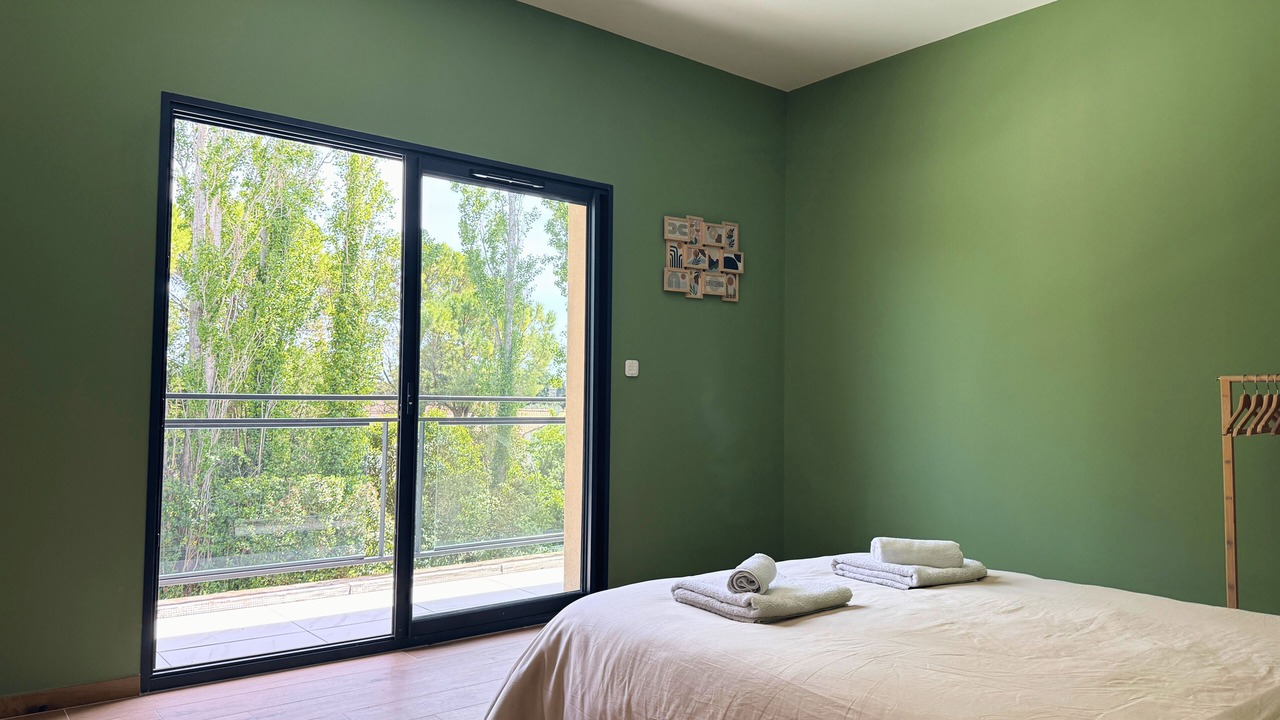 Photo of Bedroom in Serignan-du-Comtat