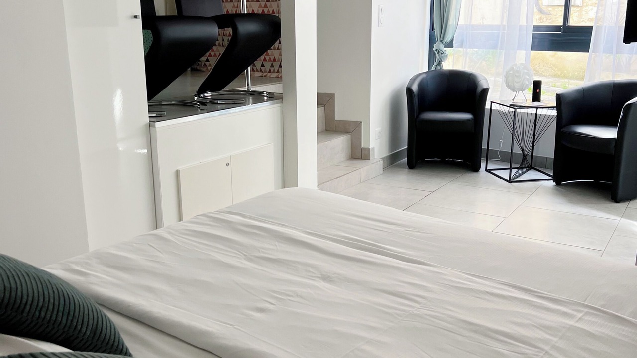 Photo of Bedroom in Chablis