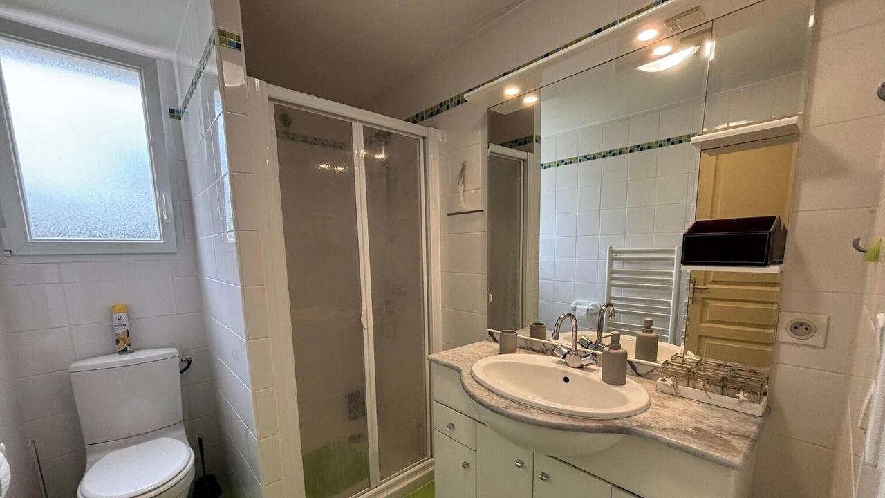 Photo of Bathroom in Challans