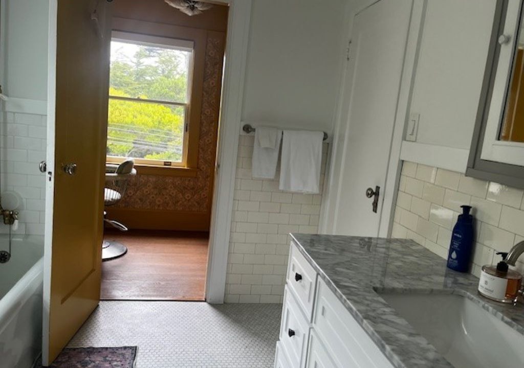 Photo of Bathroom in Outer Richmond