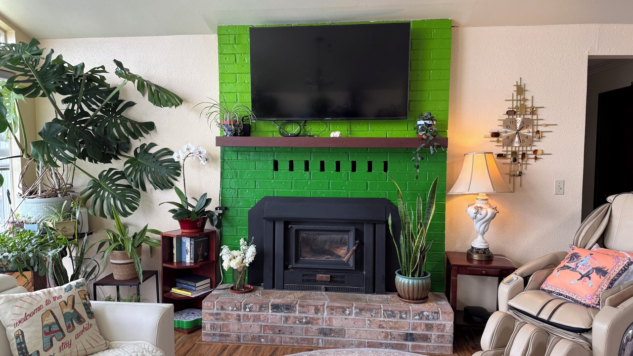 Photo of Livingroom in Bonney Lake