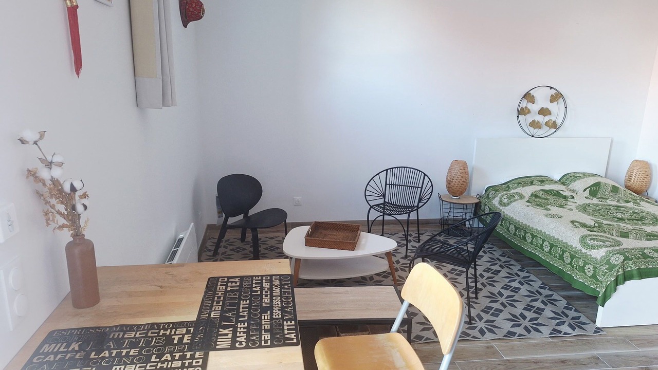 Photo of Bedroom in Monampteuil