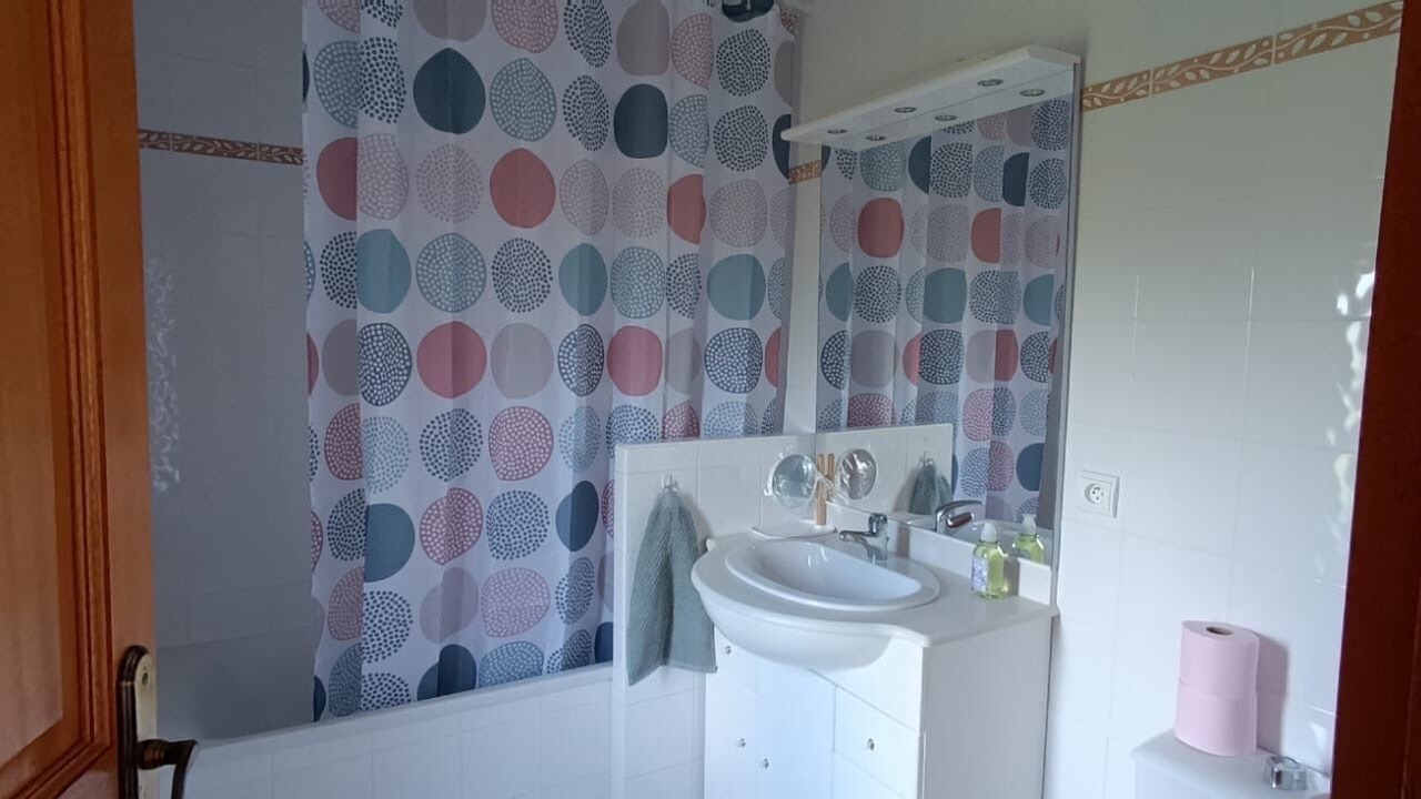 Photo of Bathroom in Quillan