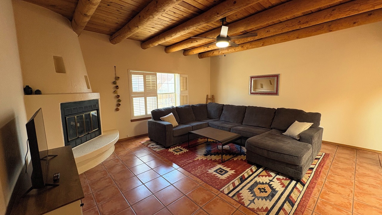 Photo of Livingroom in Heritage Hills