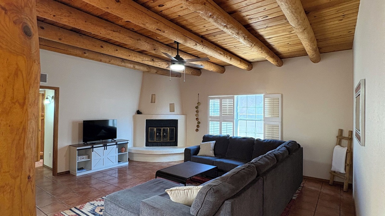 Photo of Livingroom in Heritage Hills