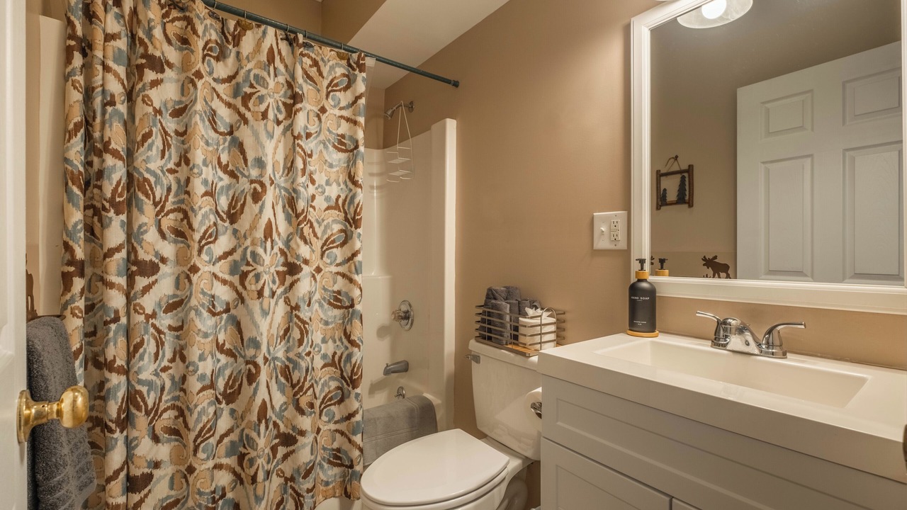 Photo of Bathroom in Mountainside