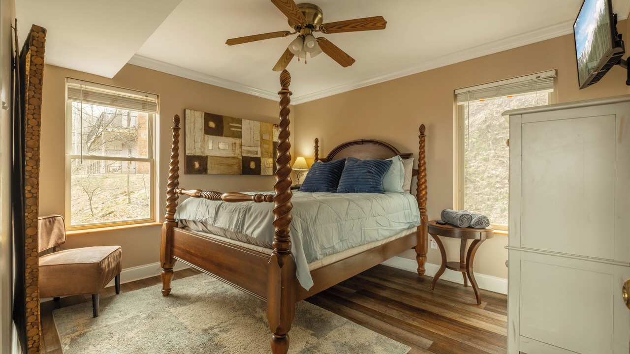Photo of Bedroom in Mountainside