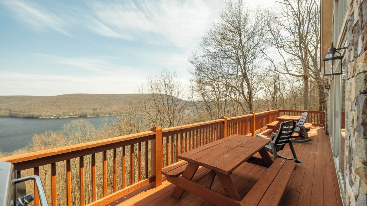 Photo of Outdoor in Mountainside
