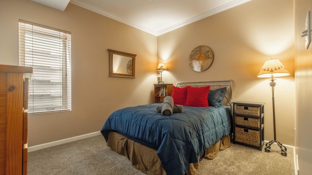 Photo of Bedroom in Mountainside