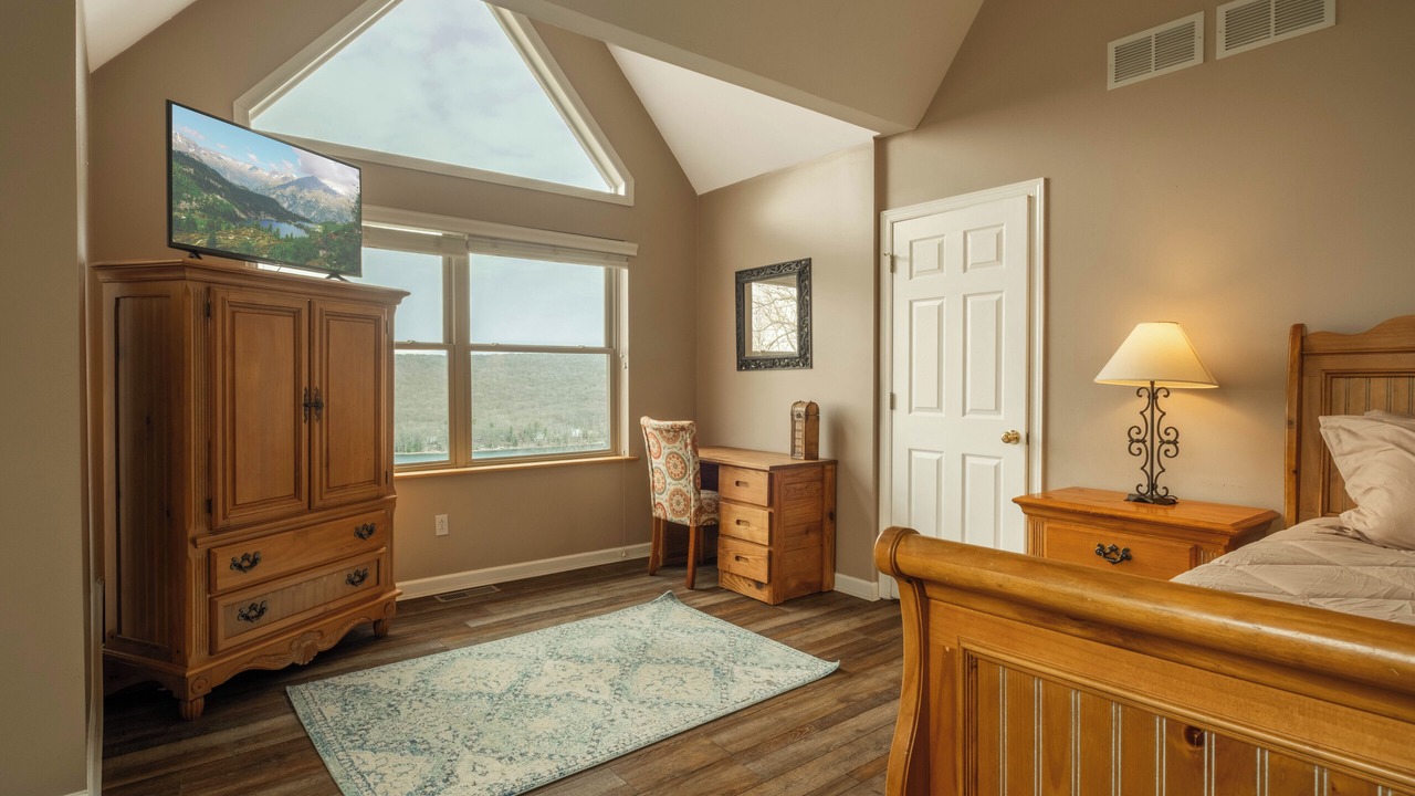 Photo of Bedroom in Mountainside