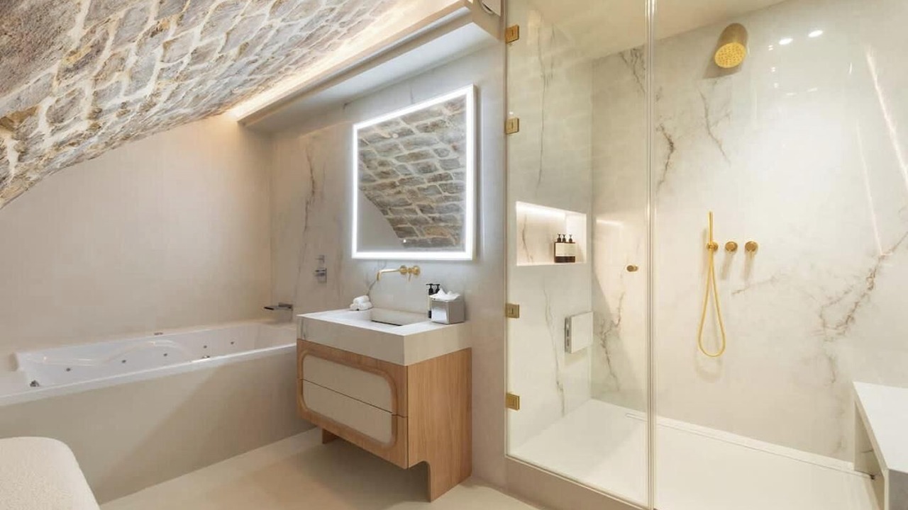 Photo of Bathroom in Les Halles